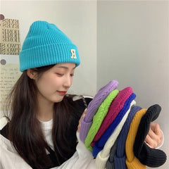 Winter Women's Good-looking Round Face Korean Knitted Woolen Cap